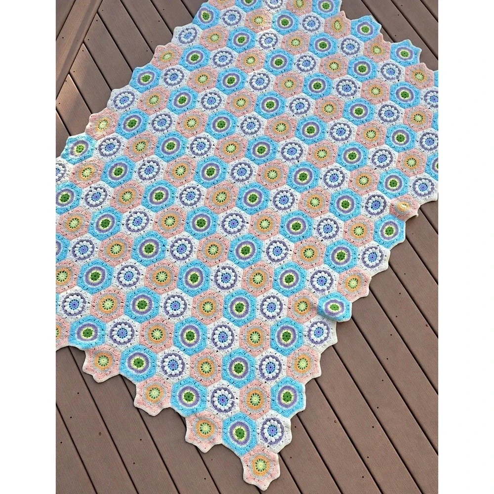 Vtg Flower Granny Hexagon Afghan Crochet Blanket Scalloped Handmade Quilt
